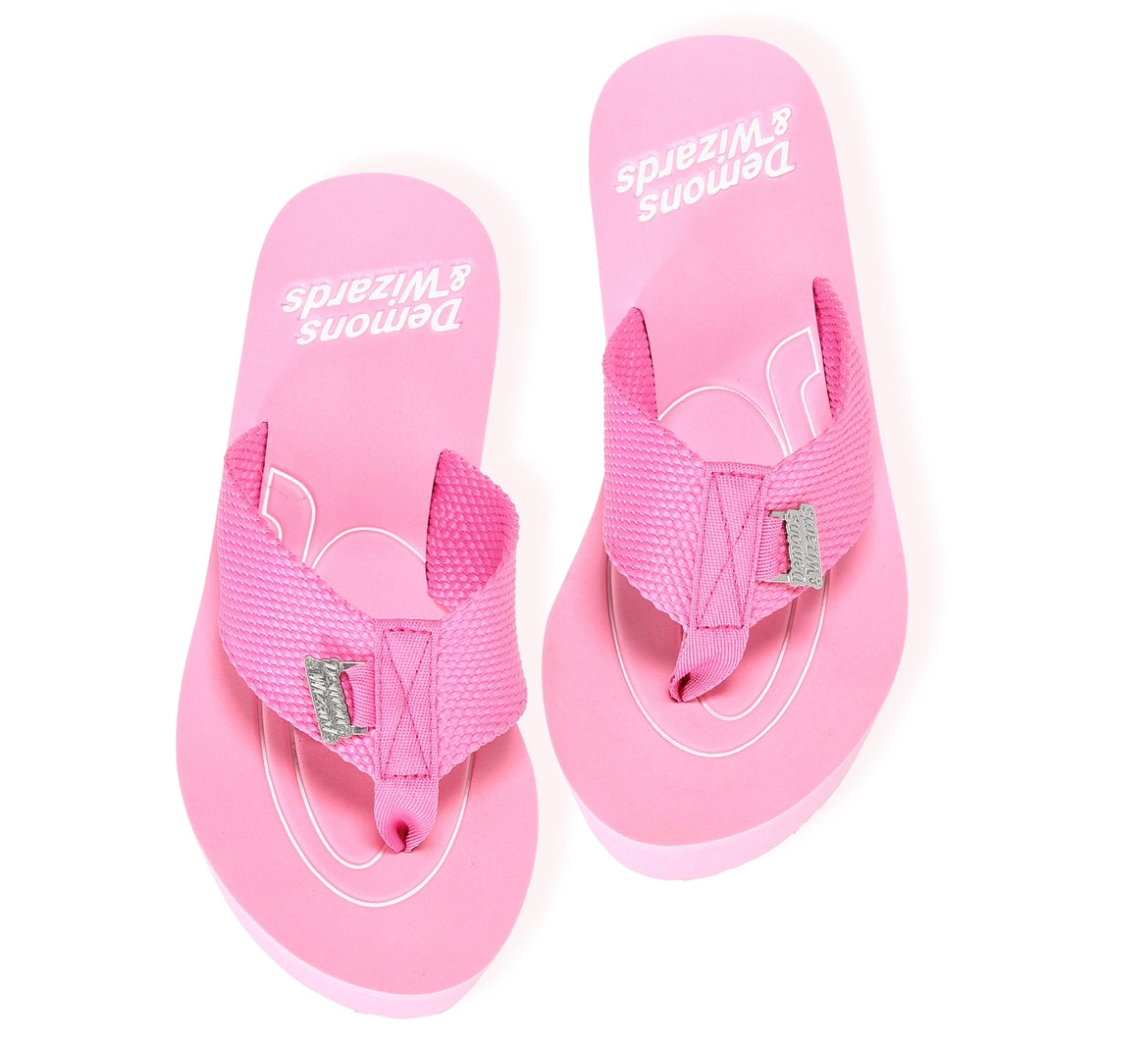 Pink Court to Shop decompression wedge